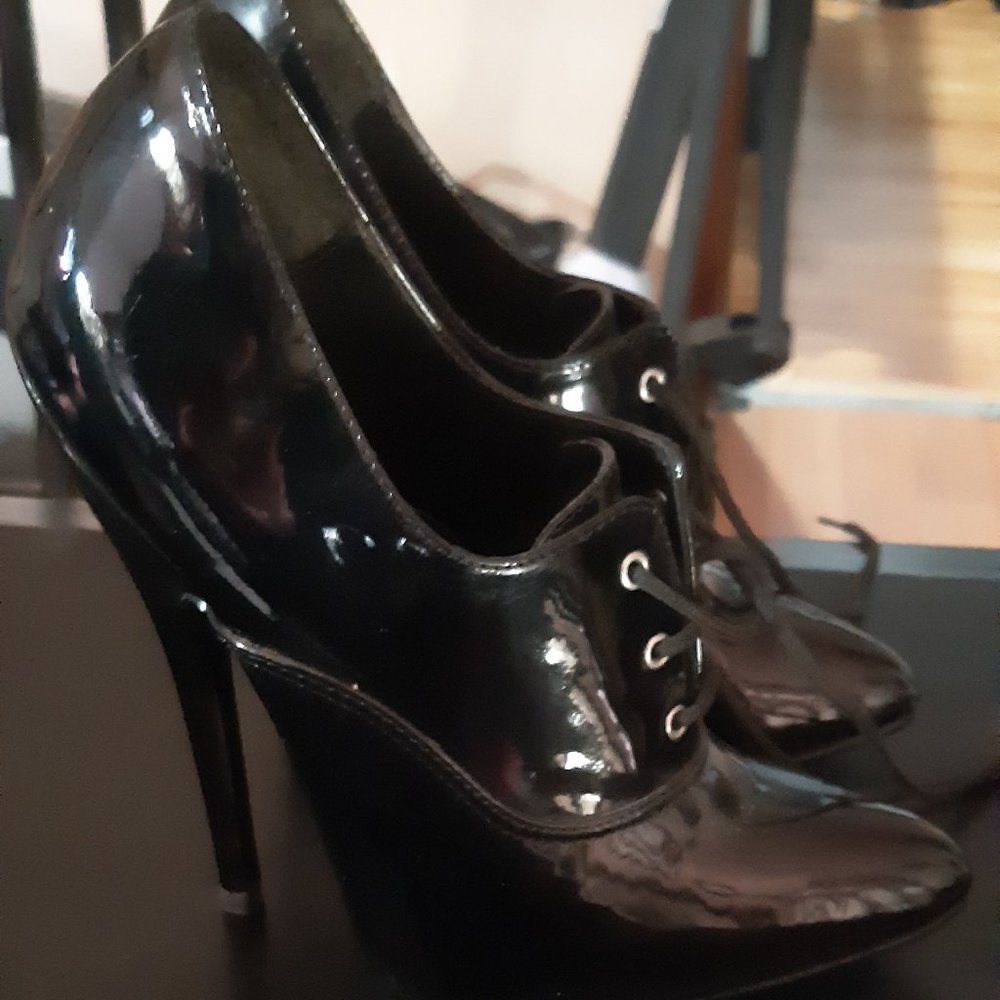 Vintage fetish Highest heels size 8 (fit smaller)